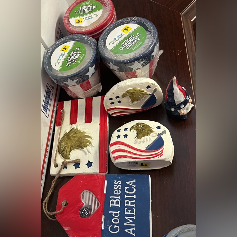 NWT 8pc painted Ceramic 4th of July outdoor candles and decoration for indoor